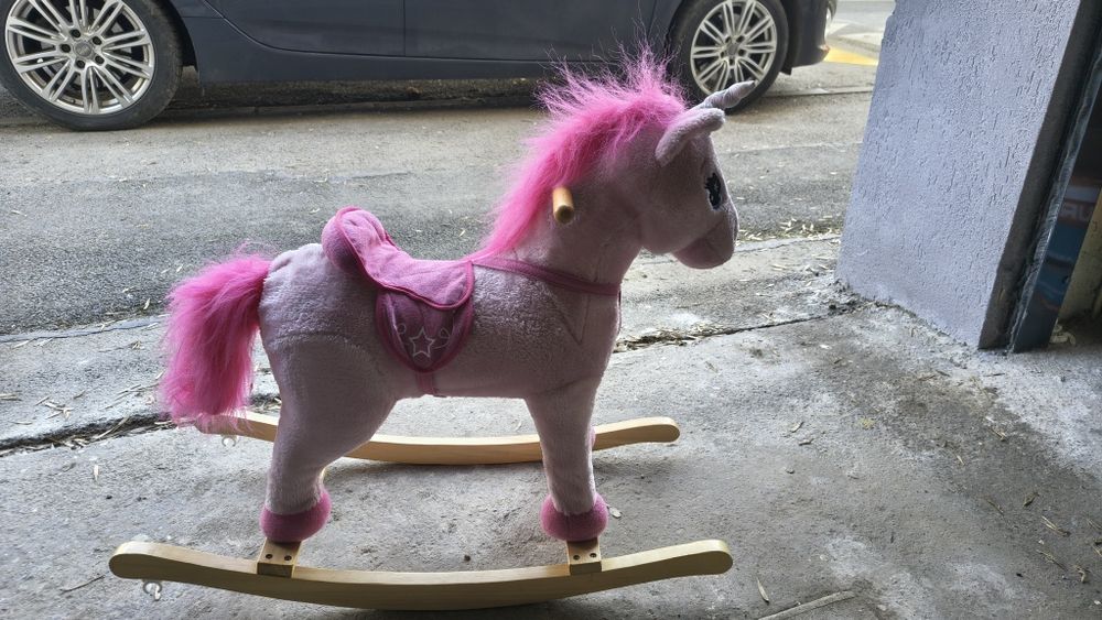 Calut, unicorn, leagan, balansoar