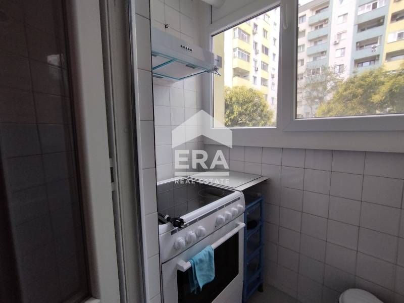 Тристаен апартамент под наем