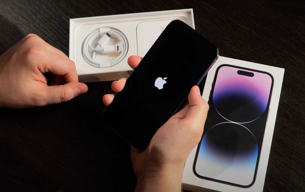 Продам Айфон 14 Про Макс (iPhone 14 Pro Max).