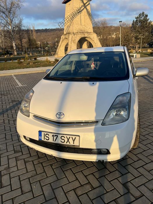Toyota prius stare perfecta.