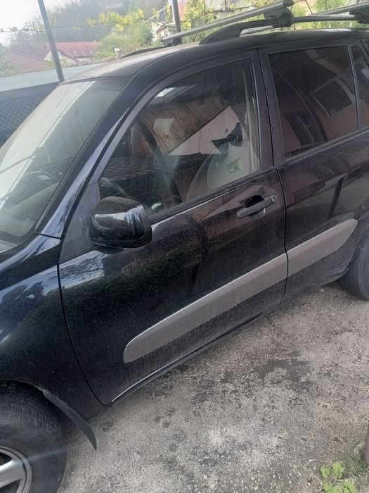Toyota RAV4 model 2