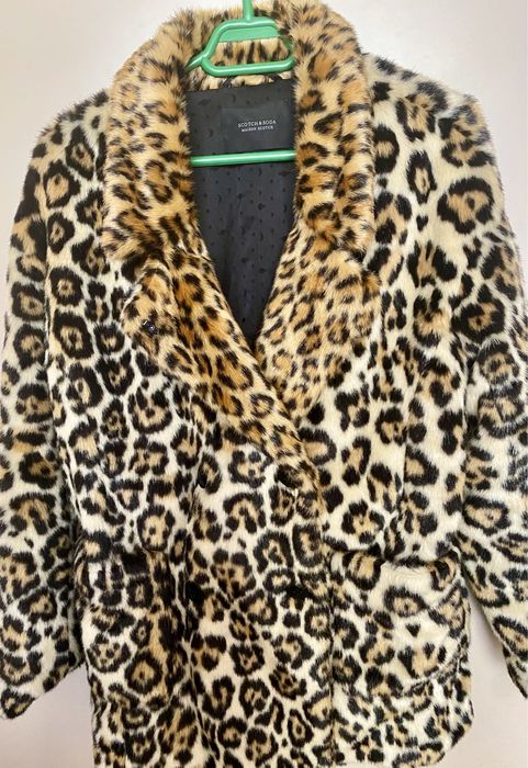 Haina blana imprimeu