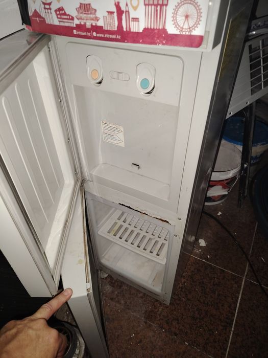 Продам кулер. В отлично состоянии