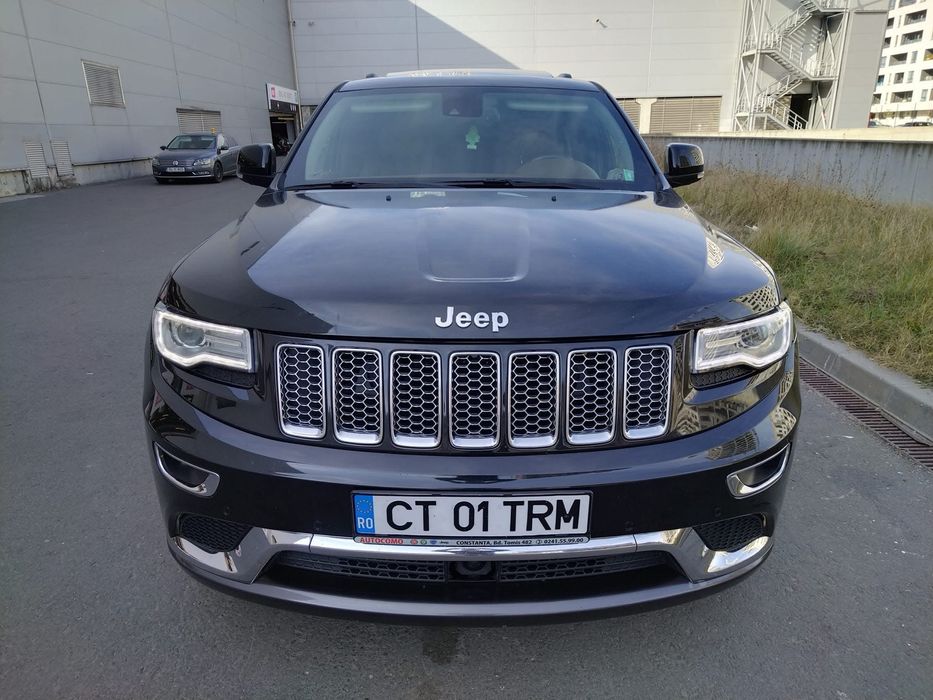 Vand Jeep Grand Cherokee Summit motor defect