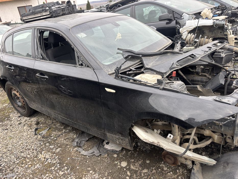 Bara spate aripa usa Bmw seria 1 E87