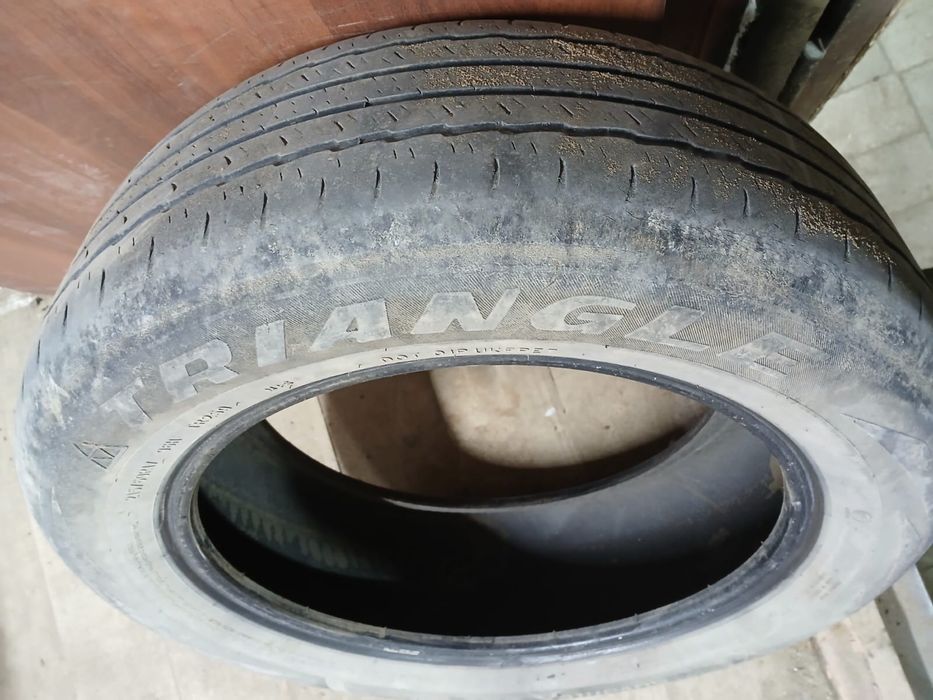 Продам б/у покрышки 215/55/17