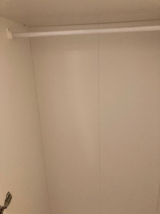 Белый шкаф-гардероб IKEA
