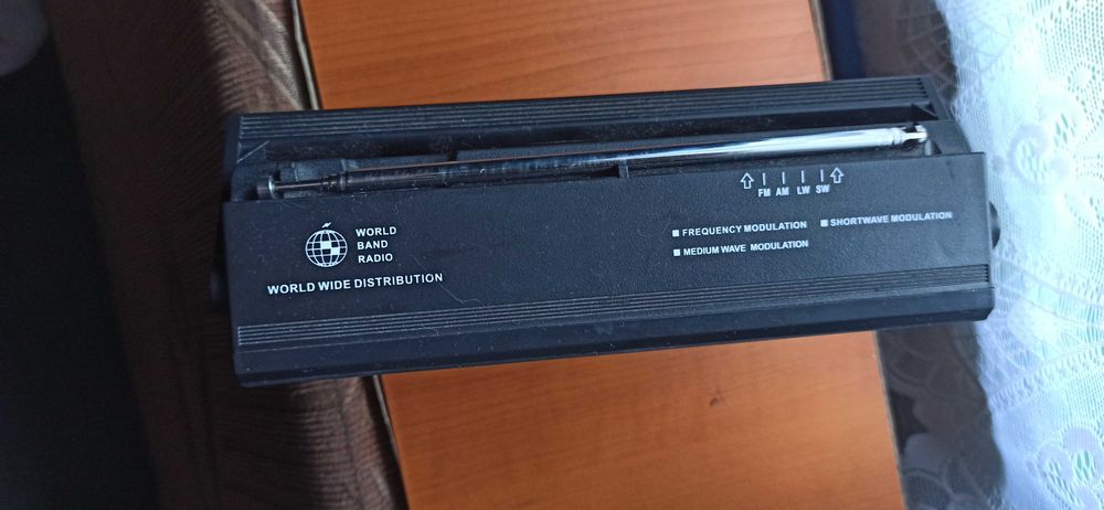 Radio pentru posturi radio + microfon bonus