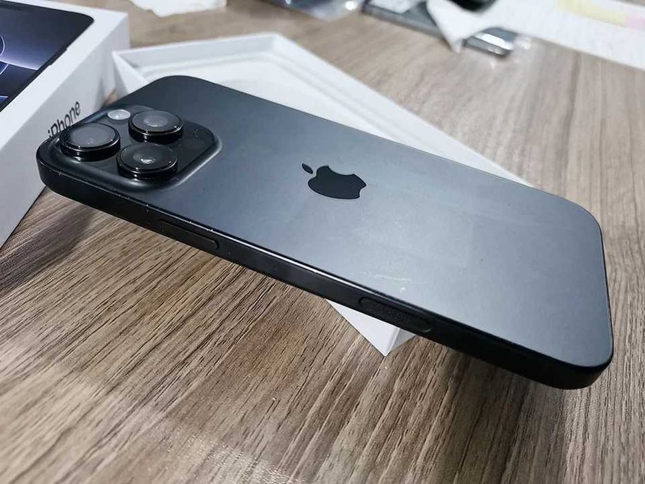 iPhone 16 pro max 256гб