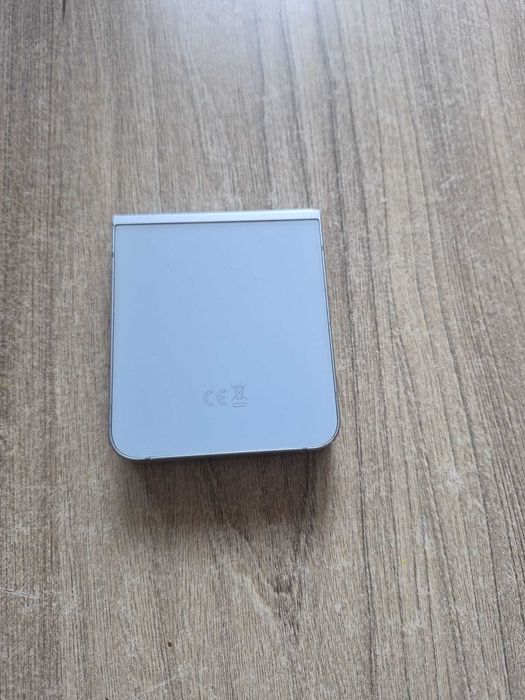 Samsung flip 6