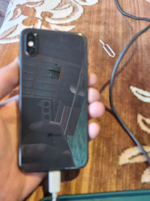 Продам iPhone 10