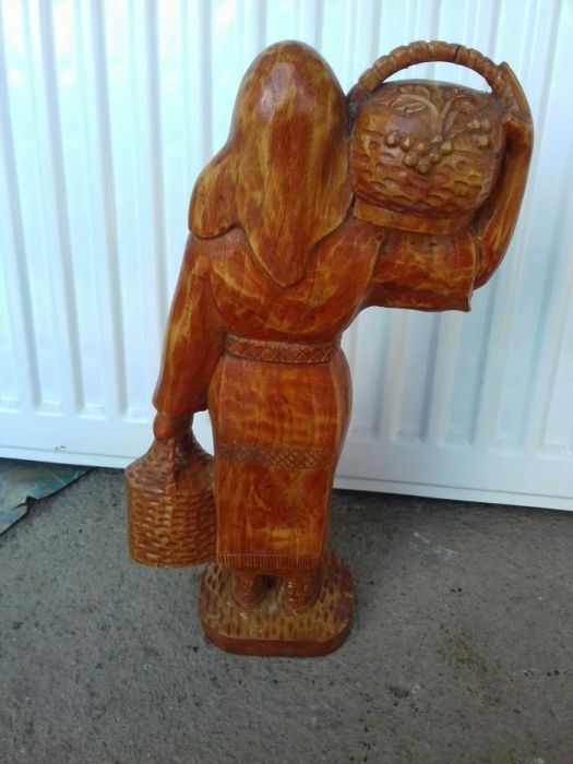 Statuie statueta lemn tarancuta