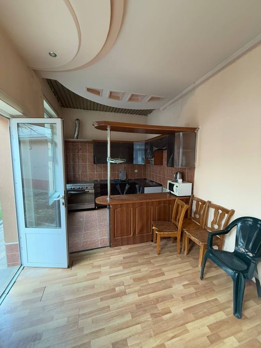 Shofayzi mahallada Hovli sotiladi