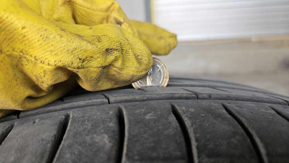 4 бр. 215 65 17 летни гуми Continental  Premium Contact 6