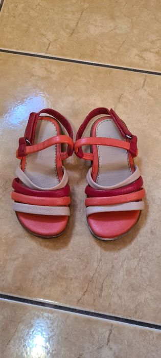 Sandale ZARA piele. Nr 22