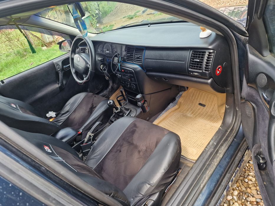 Opel vectra b 1.6 benzina 2002