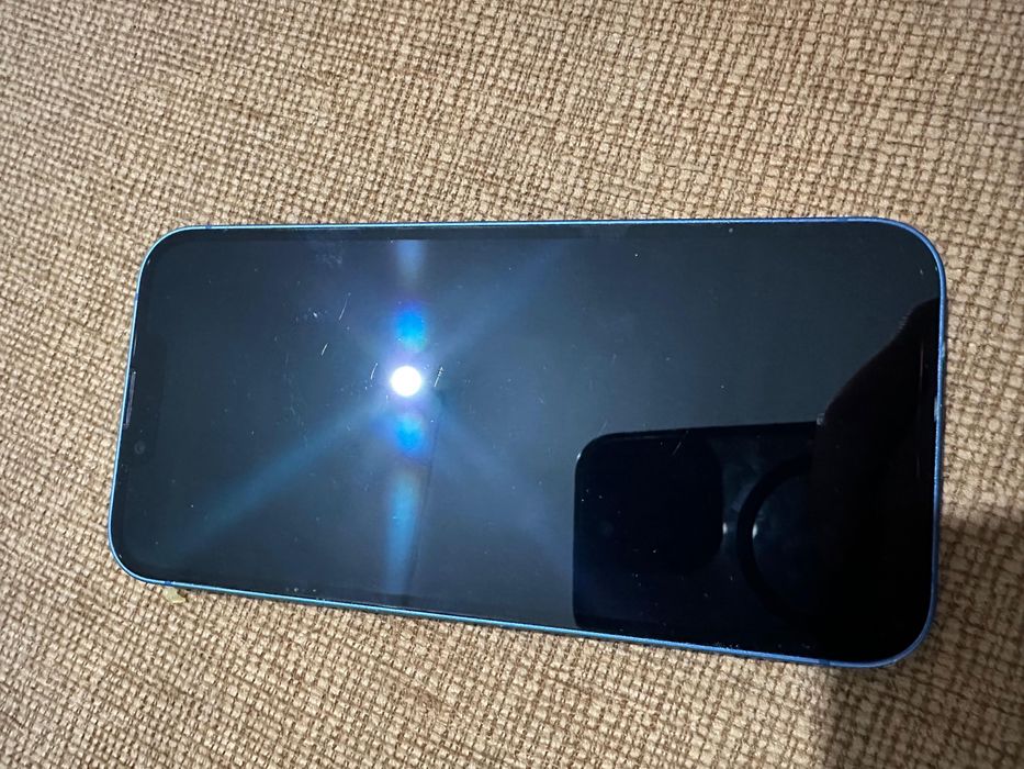 Айфон 13 сатылады