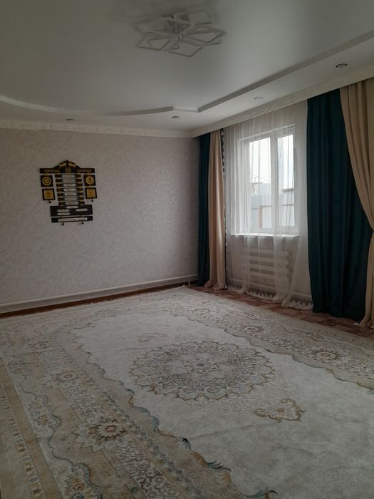 Птицфабрикадан 4 бөлмелі үй сатылады