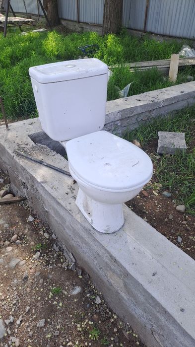 Продам унитаз с доставкой