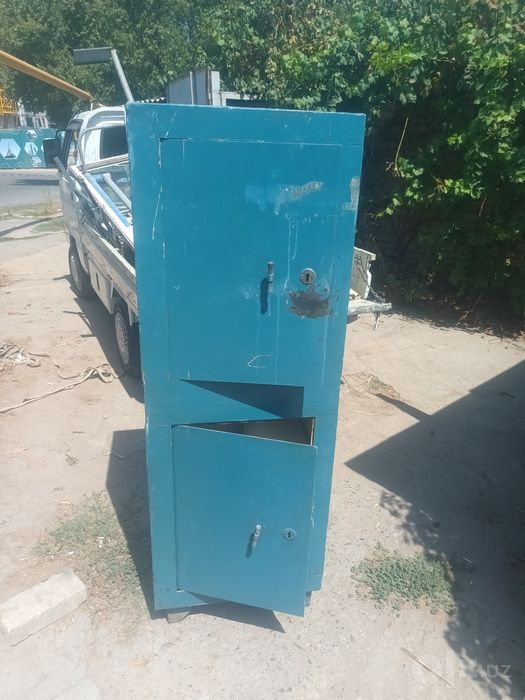 Продам сейф хорошо состояние
