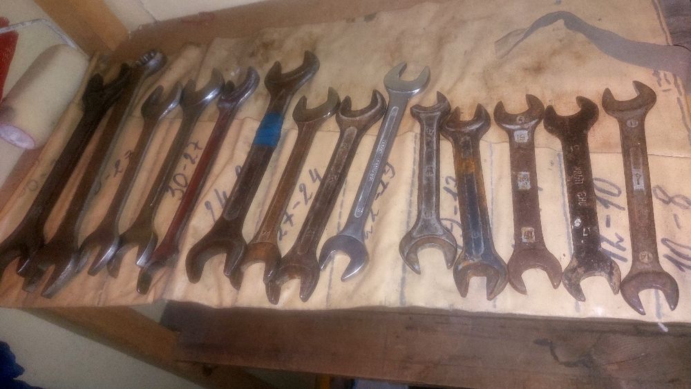 Ключи рожковые разные