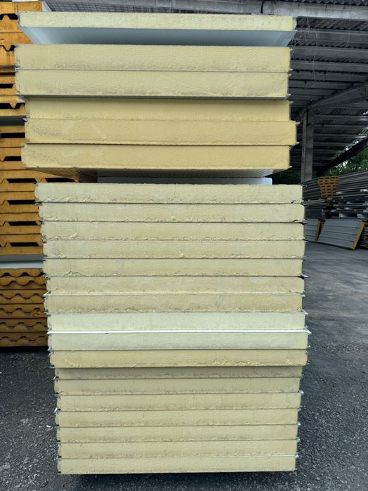 Panouri Sandwich Perete Acoperiș Cal 1 și Cal 2 Preț Producător