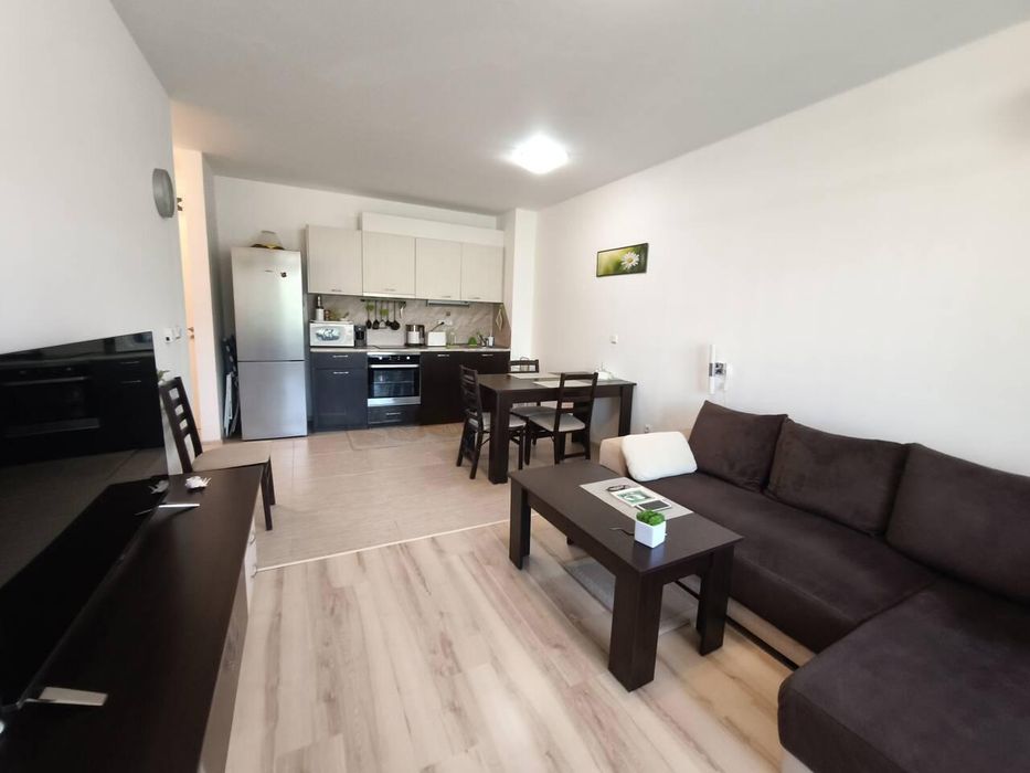 Продава се Двустаен апартамент в Созопол - 60 кв.м за 1634 €/кв.м - Снимка #3