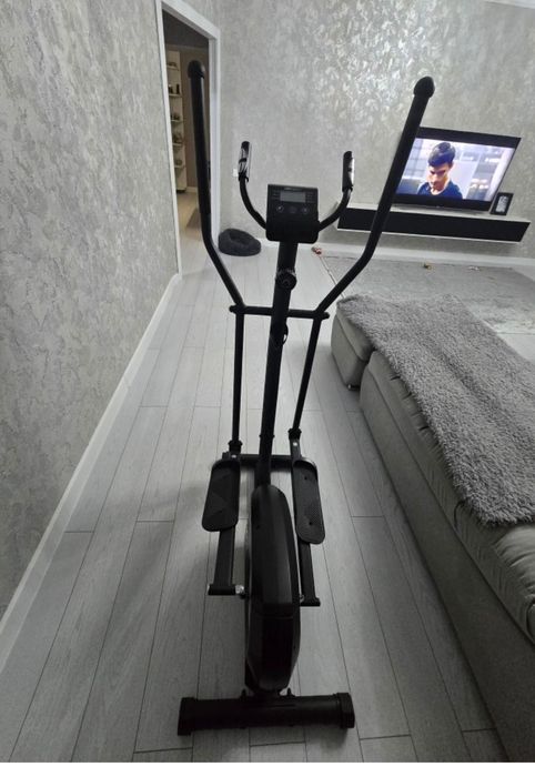 Продаю тренажер эллипс