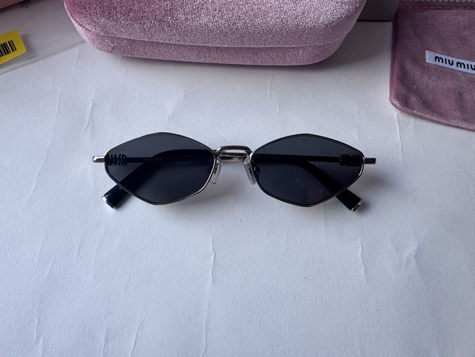 Ochelari de soare Miu Miu SMU 56Z 56-17 145, Noi