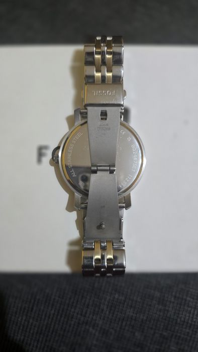 Ceasuri marca Fossil pentru el și ea.
