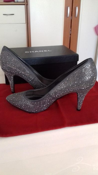 Pantofi noi gri cristale ms 40,deosebiti