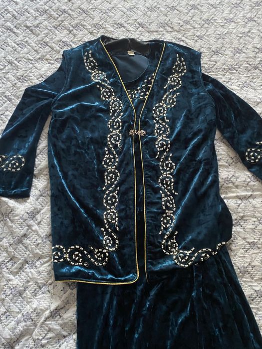 Платье, желетка казахская