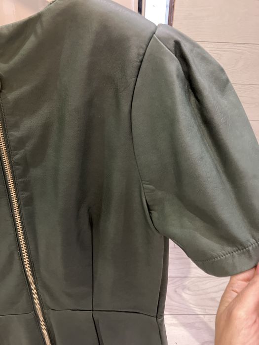 Тъмнозелена кожена рокля