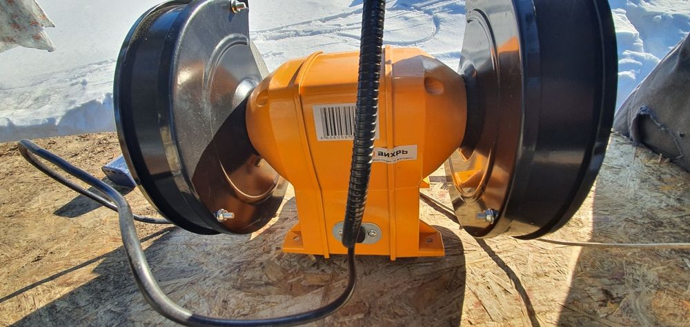 Продам новый нождак.