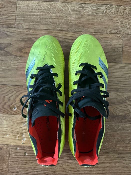 Продам бутсы 44 размер