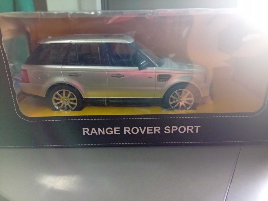 Vând mașina Land Rover