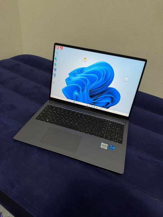 Huawei notebook новый