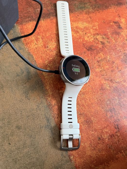Ceas Polar Vantage V alb