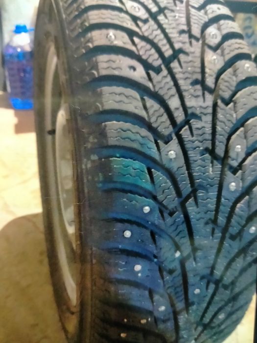 Продам зимний шины с дисками