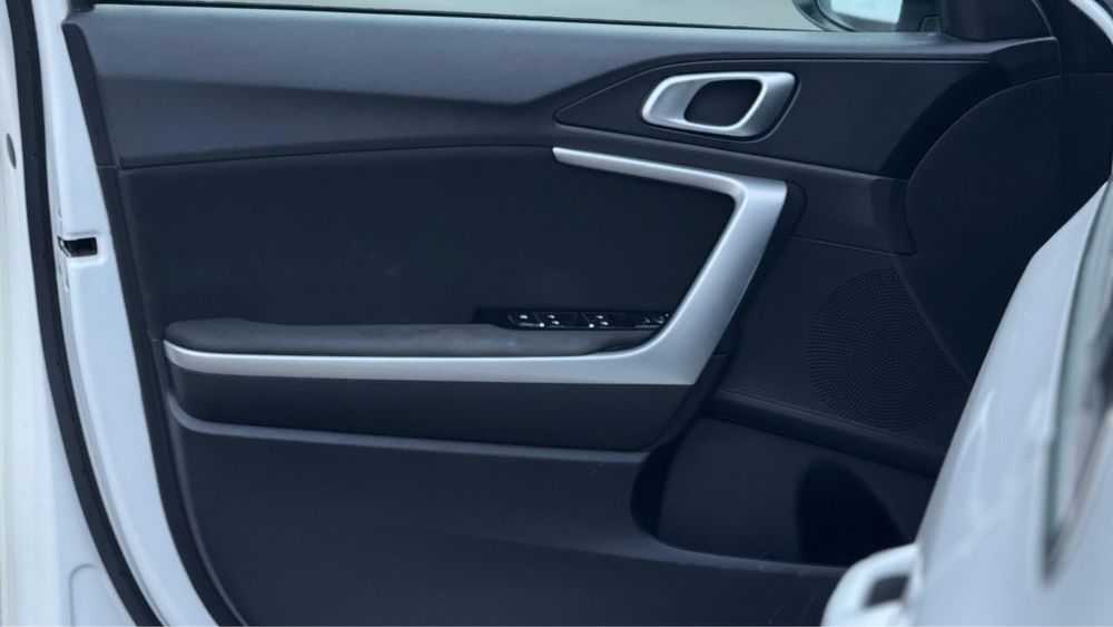 Продам машина kia seed