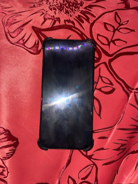 Apple 16 pro max на гарантии