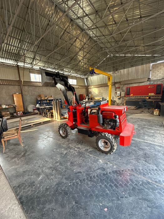 Мини Пагрузчик 4х4