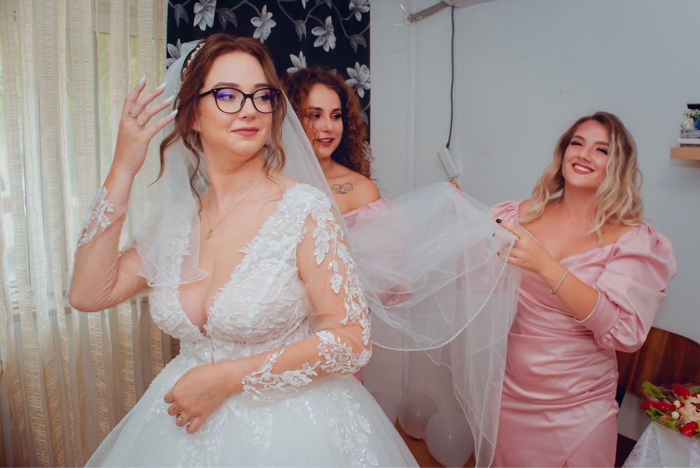 Vand rochie de mireasa