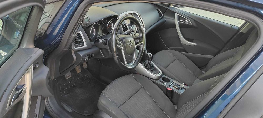 Opel Astra Opel Astra J 1.7 CDTI Sports Tourer