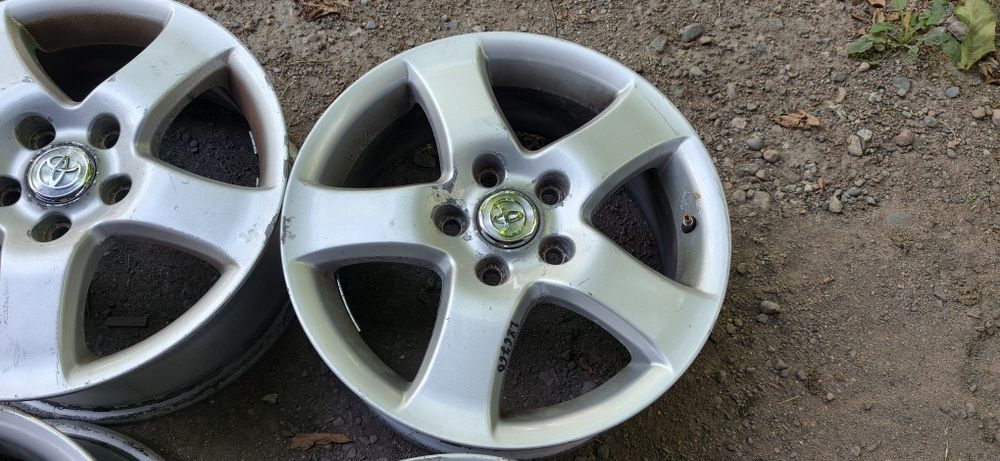 Комплект дисков R16. Toyota