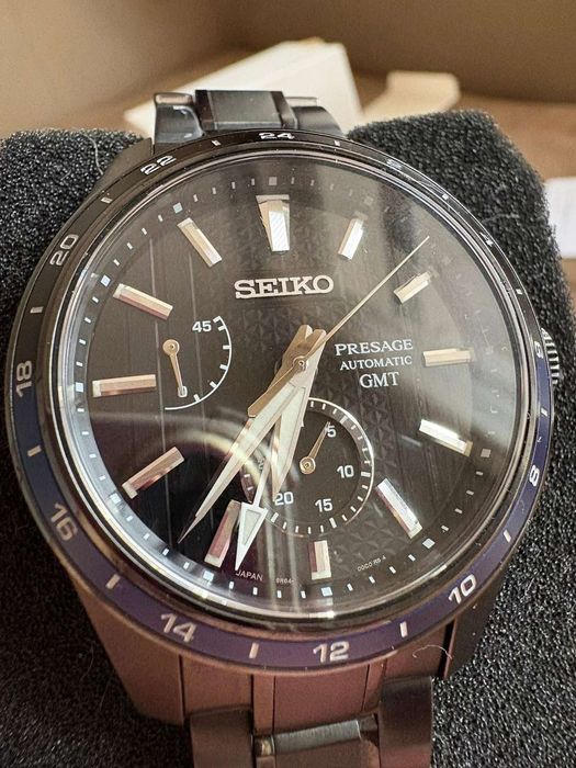 Seiko Presage SPB271 Sharp Edge GMT Dark Batman Zero Hallibu