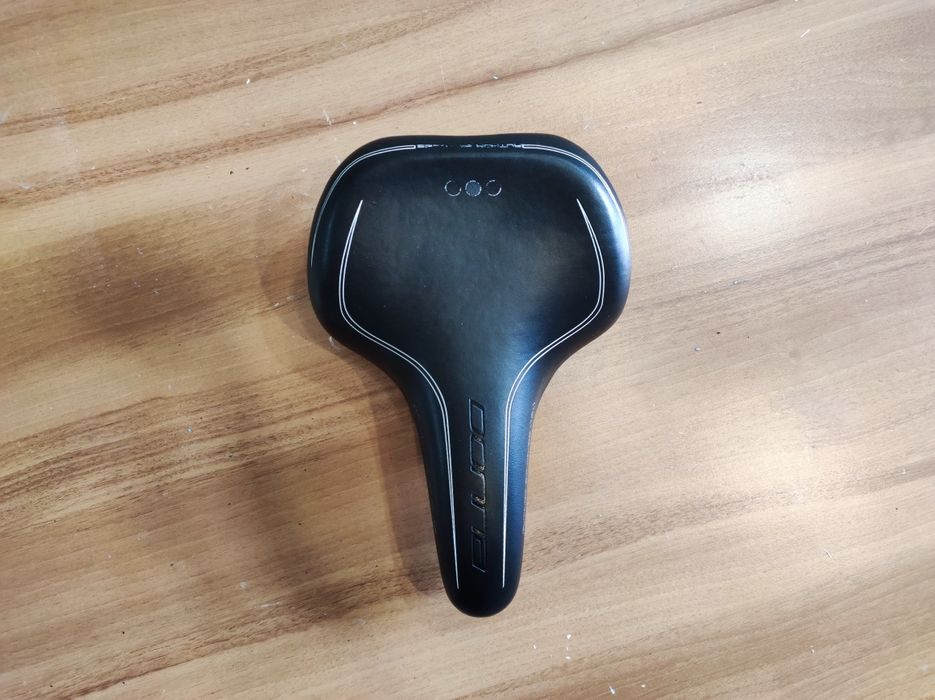 Велосипедное седло продам