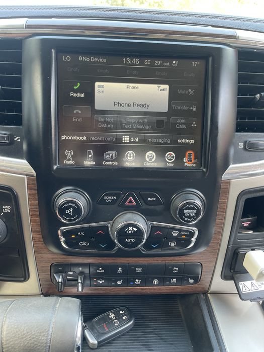 Dodge RAM 1500  5.7 HEMI Laramie