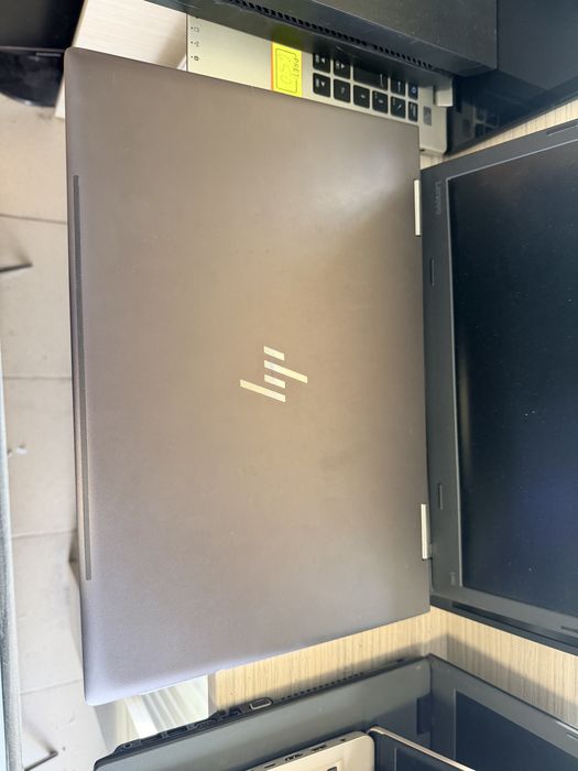 Hp x360 comvertebel touch screen Ryzen 5 mem 16 g ram