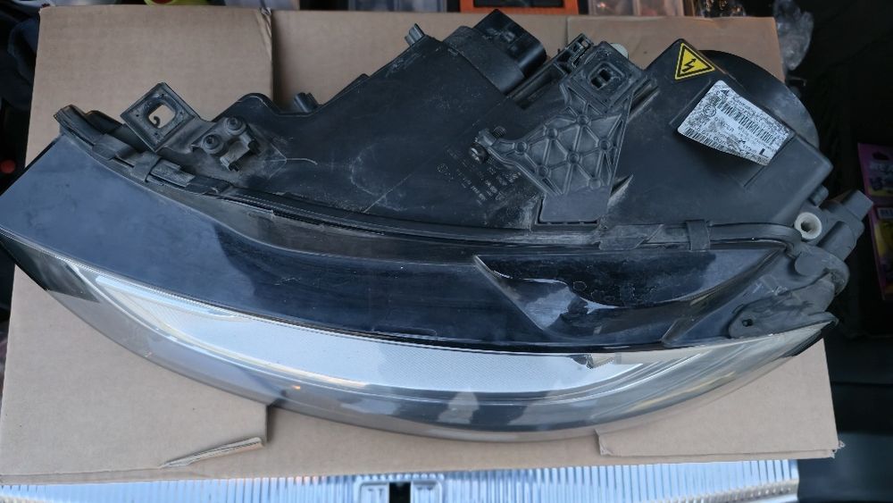 Ляв фар Ауди А4 Б 8.5 Оригинал